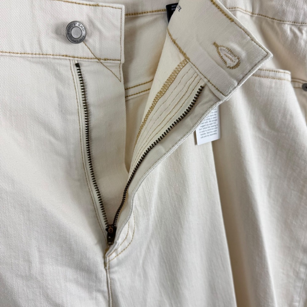 Lands End NWT Womens Beige High Rise Wide Cotton Blend Jean Size 26W - Picture 3 of 9